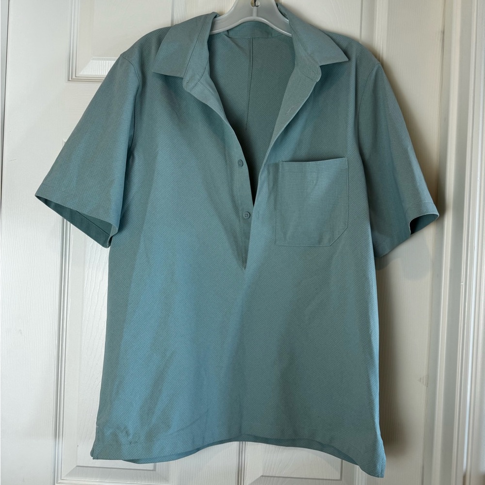 Lululemon men’s small button up polo